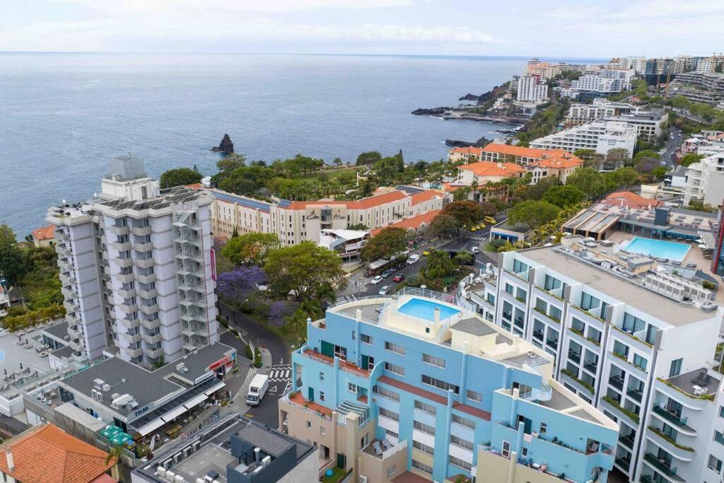 Апартаменты By The Sea III Lido - Com Piscina Фуншал Экстерьер фото